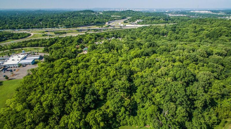 602 Cheron Rd, Madison, TN 37115