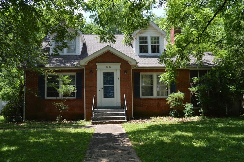 1207 Allen Ave, Murfreesboro, TN 37129