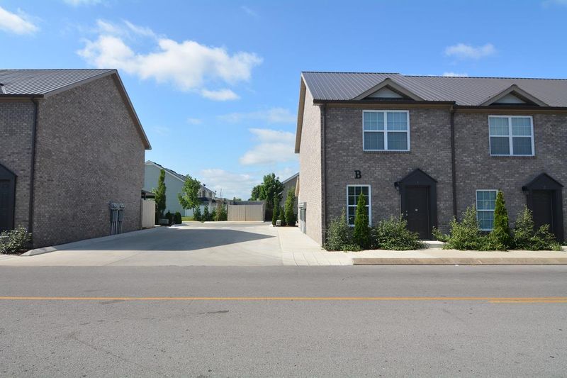531 Dill Ln, Murfreesboro, TN 37130