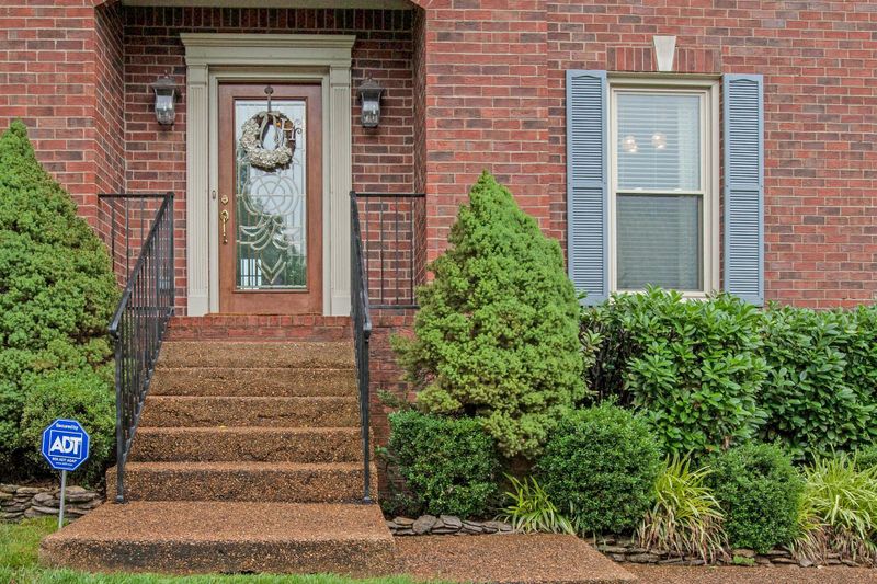 653 Pembroake Ln, Franklin, TN 37064