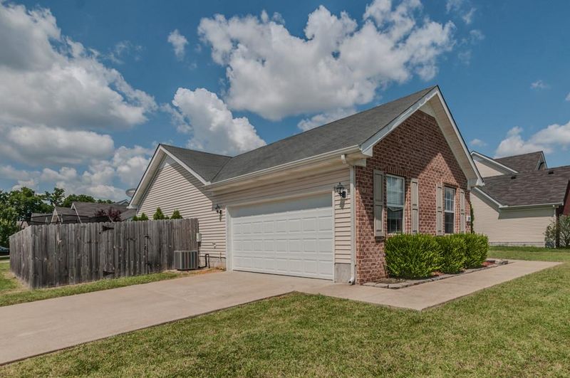 3230 Oneida Ct, Murfreesboro, TN 37128