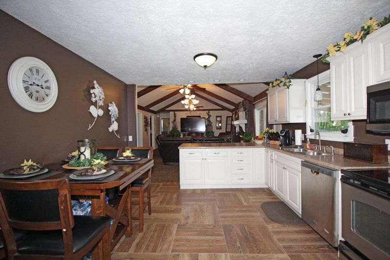 325 Marlin Rd, White House, TN 37188