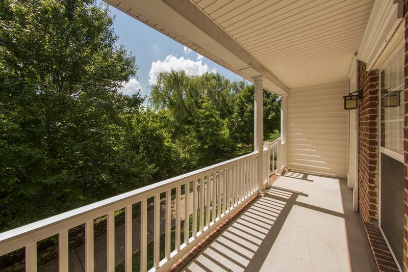 8622 Gauphin Pl, Nashville, TN 37211