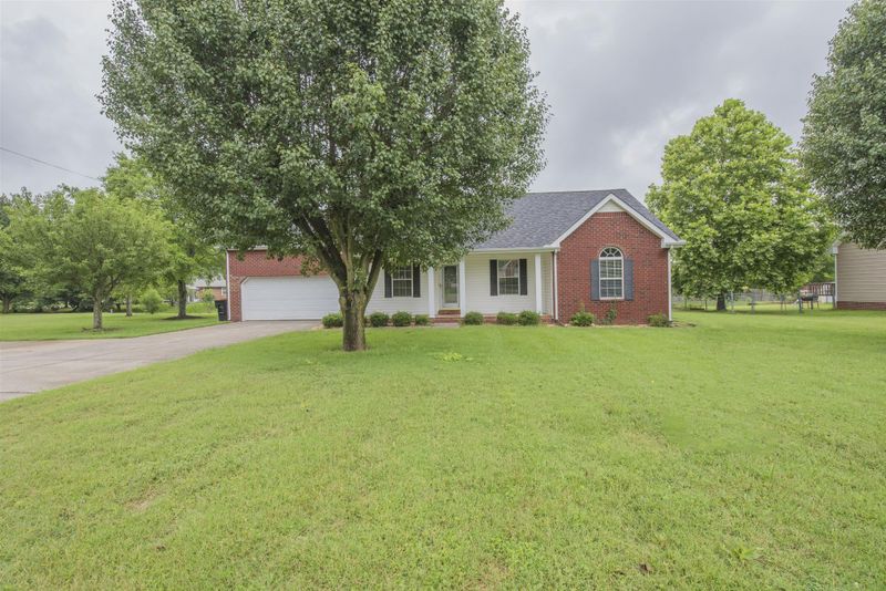 1406 Sycamore Dr, Murfreesboro, TN 37128