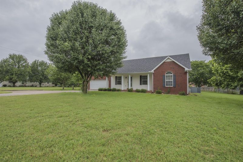 1406 Sycamore Dr, Murfreesboro, TN 37128