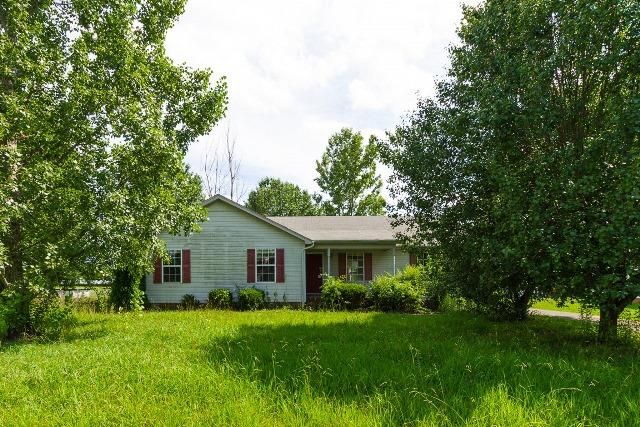 105 W Monterey Ct, Murfreesboro, TN 37127