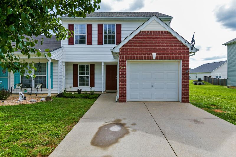 1618 Allston Dr, Murfreesboro, TN 37128