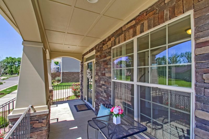 638 Streamside Ln, Franklin, TN 37064