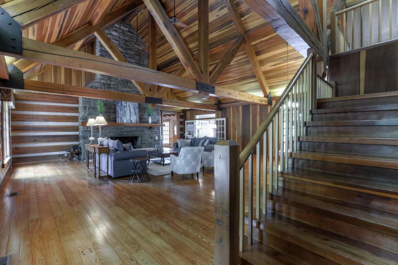 218 Sequoyah Trl, Hendersonville, TN 37075