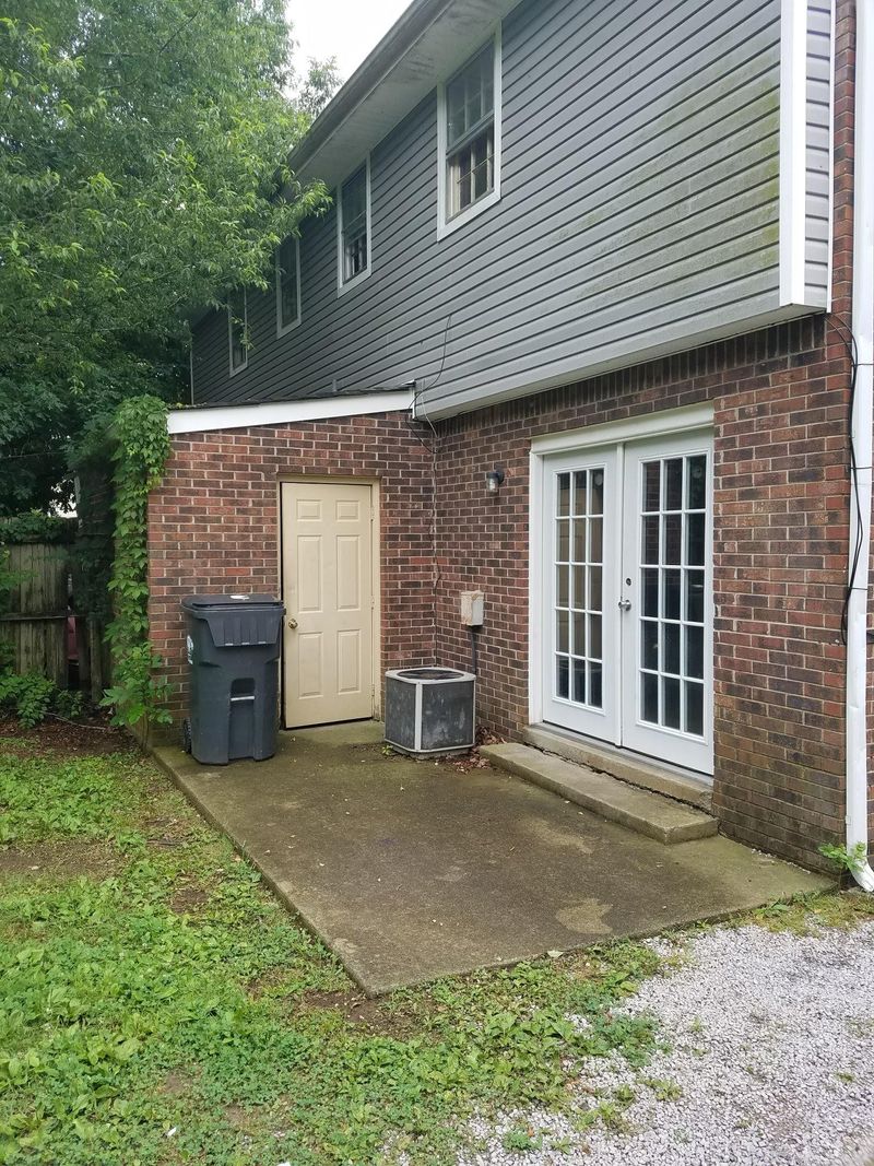 758 Mcpherson Dr, Nashville, TN 37221