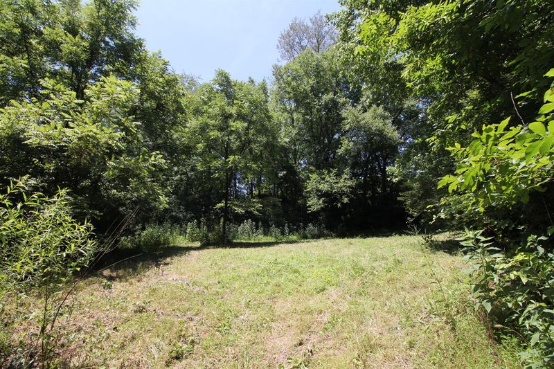 7531 Lakeview Dr, Nashville, TN 37209