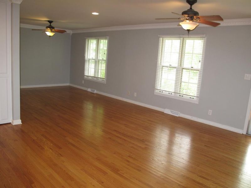 1502 Sunnyside Dr, Columbia, TN 38401