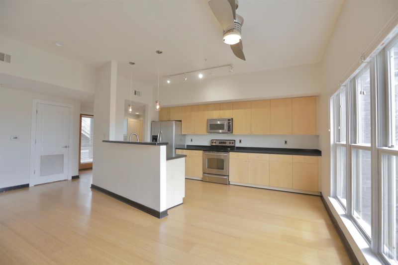 807 18th Ave S Unit 311 #311, Nashville, TN 37203