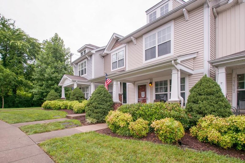 3143 Harpeth Springs Dr, Nashville, TN 37221