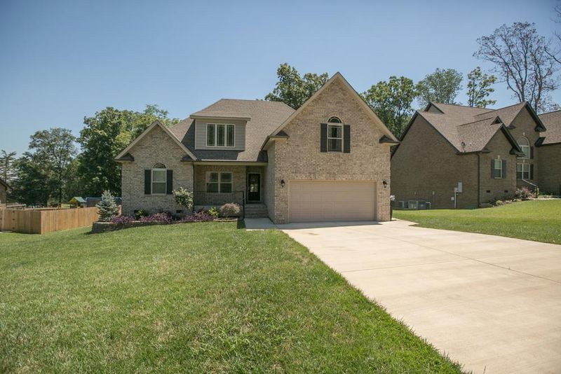 3735 Berryhill Dr, Murfreesboro, TN 37127