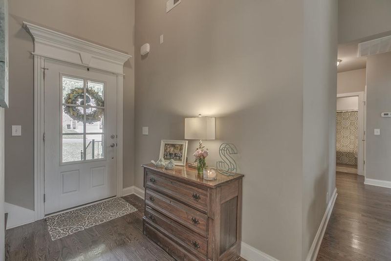 3735 Berryhill Dr, Murfreesboro, TN 37127