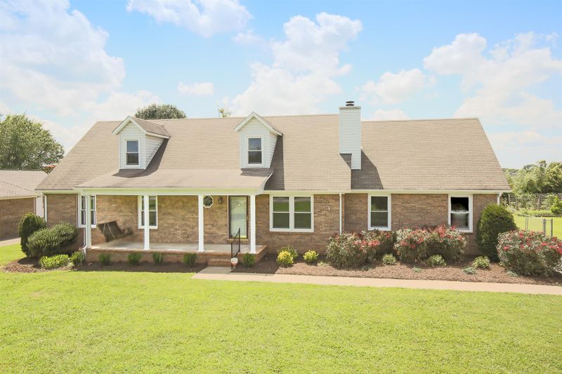 531 Sharondale Dr, Murfreesboro, TN 37128