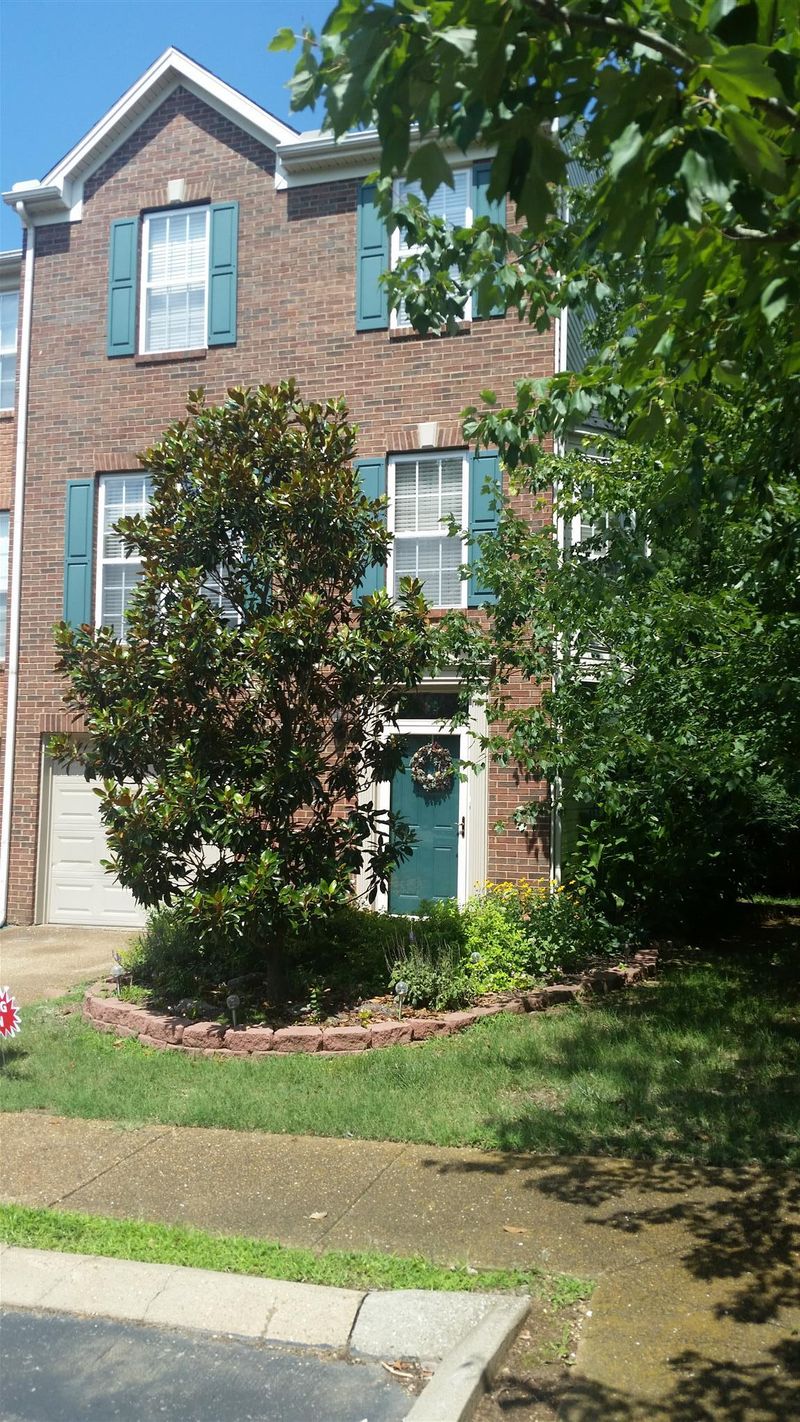 716 Huffine Manor Cir #716, Franklin, TN 37067