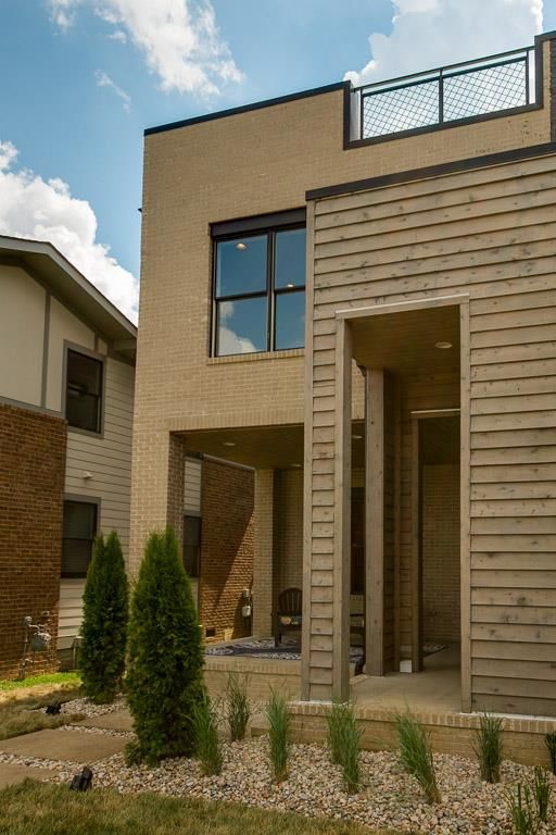 906 15th Ave S, Nashville, TN 37212