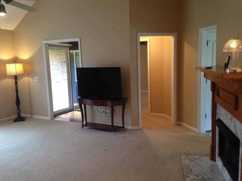 5041 Willowbend Dr, Murfreesboro, TN 37128