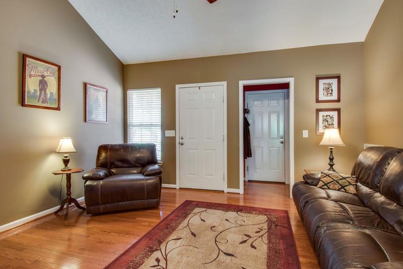 243 Parrish Pl, Mount Juliet, TN 37122