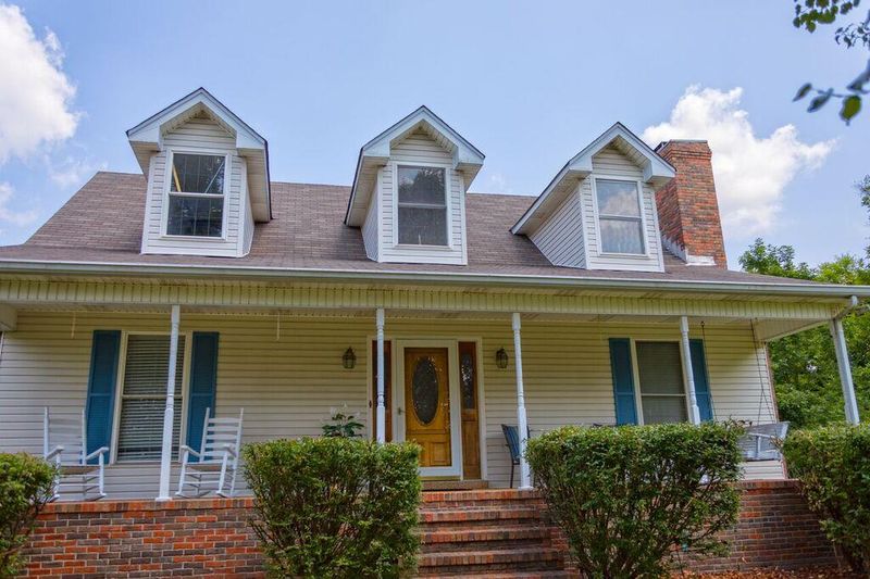 2204 Stop Thirty Rd, Hendersonville, TN 37075
