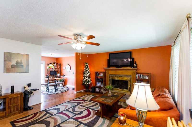 960 Rutledge Dr, Rockvale, TN 37153