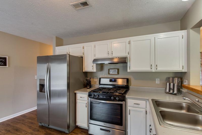 4572 Raccoon Trl, Hermitage, TN 37076