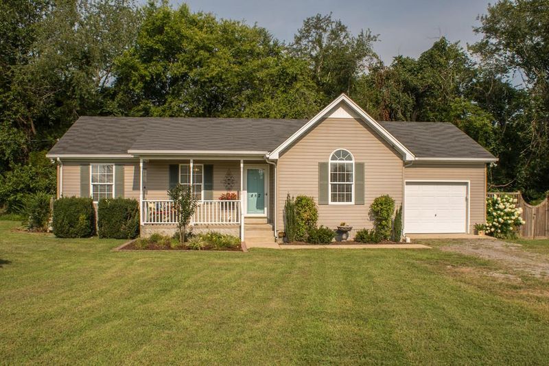 482 County Farm Rd, Murfreesboro, TN 37127