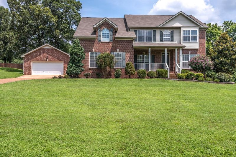 109 Meadowood Loop, Burns, TN 37029