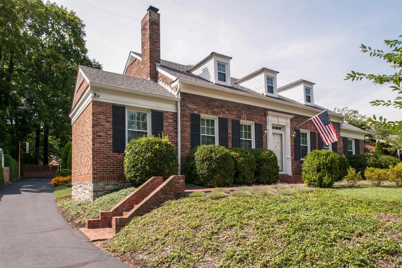 701 Clearview Dr, Nashville, TN 37205