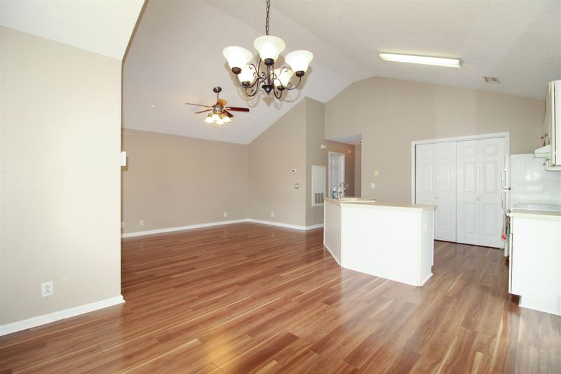 5052 Boyd Dr, Murfreesboro, TN 37129