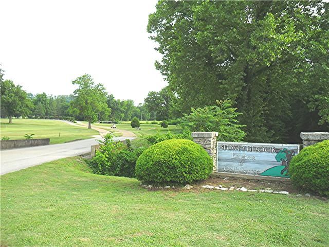 106 Hogan Ln, Columbia, TN 38401
