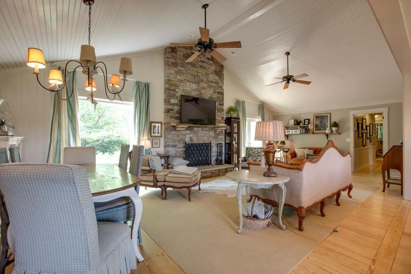 856 Lewisburg Pike, Franklin, TN 37064