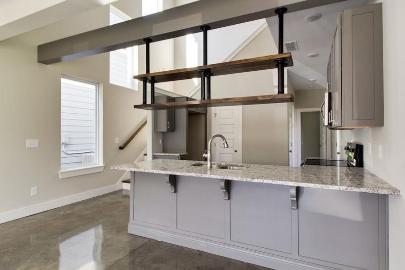 611B Waco, Nashville, TN 37209