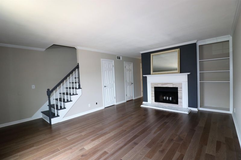 200 Royal Oaks Blvd Apt E2, Franklin, TN 37067