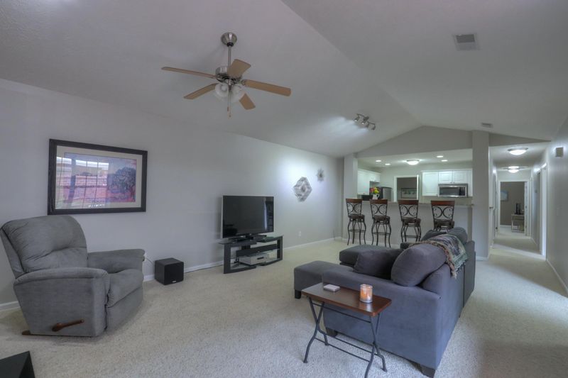 816 Lock 4 Rd Unit 202 #202, Gallatin, TN 37066
