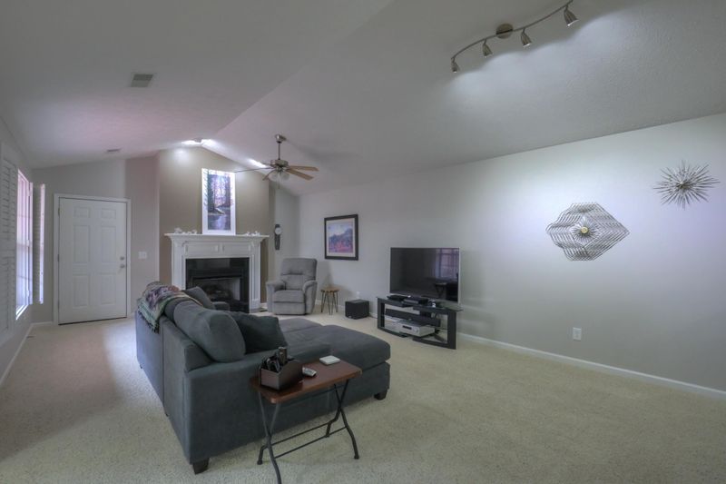 816 Lock 4 Rd Unit 202 #202, Gallatin, TN 37066