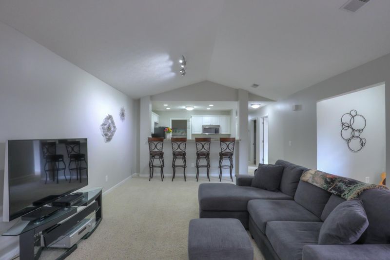 816 Lock 4 Rd Unit 202 #202, Gallatin, TN 37066