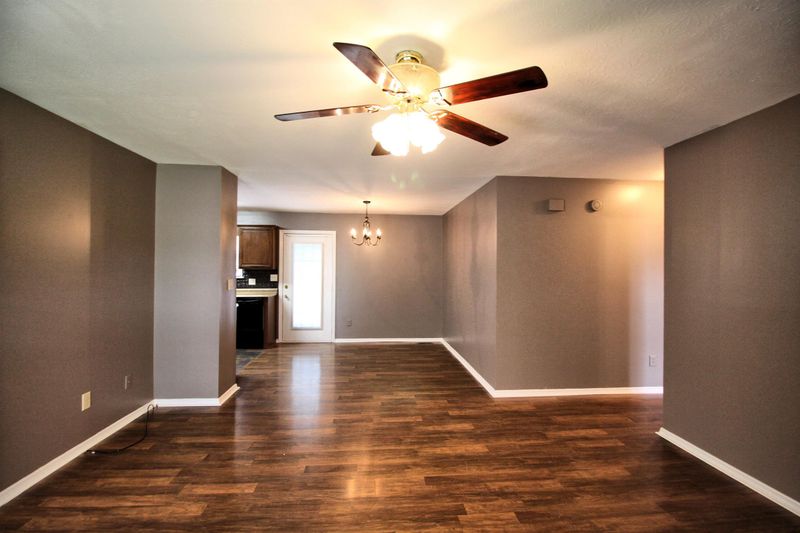 512 Winning Dr, Columbia, TN 38401