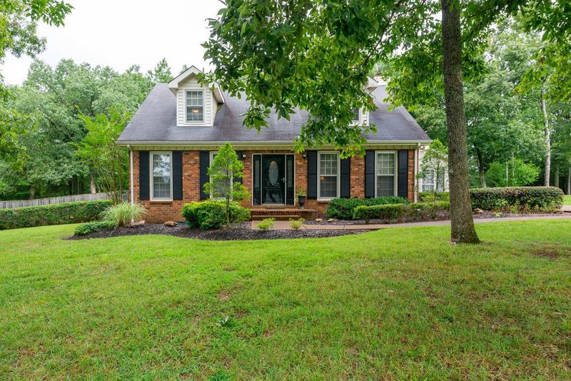 427 Robertson Dr, Smyrna, TN 37167