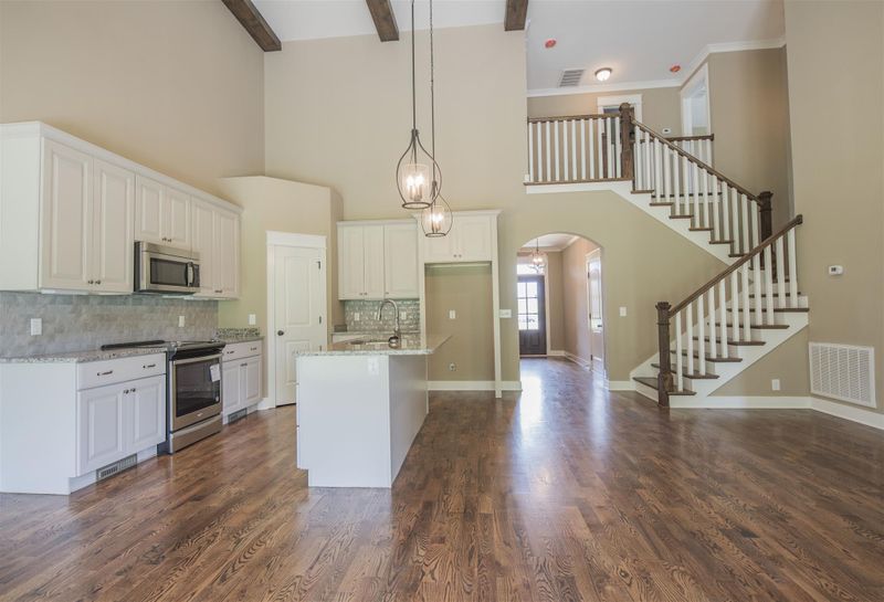 1039 Laramie, Murfreesboro, TN 37128