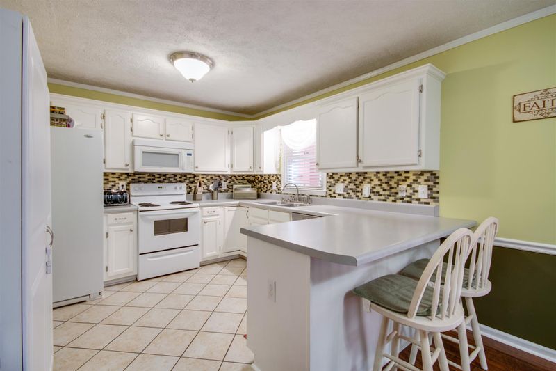 2333 N Brunswick Ct, Murfreesboro, TN 37127
