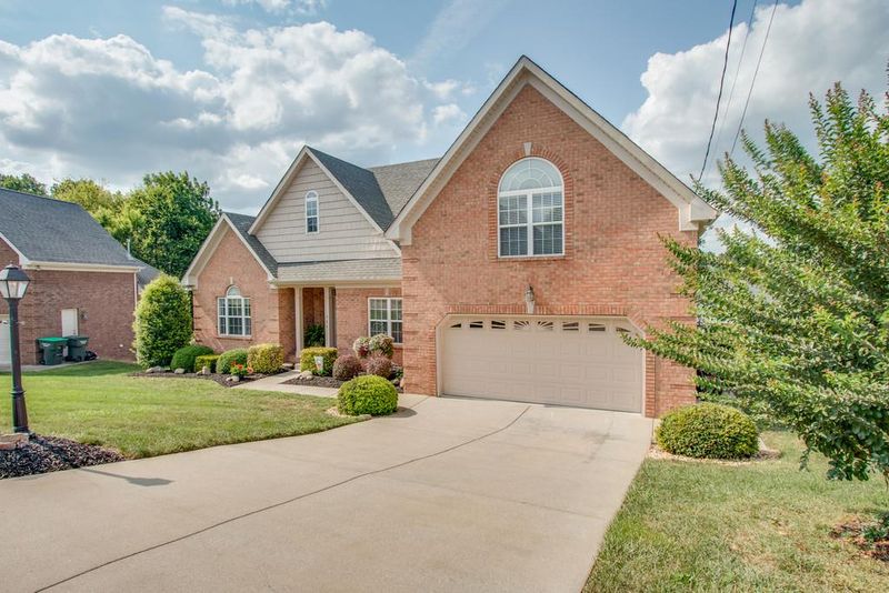564 Summit Way, Mount Juliet, TN 37122