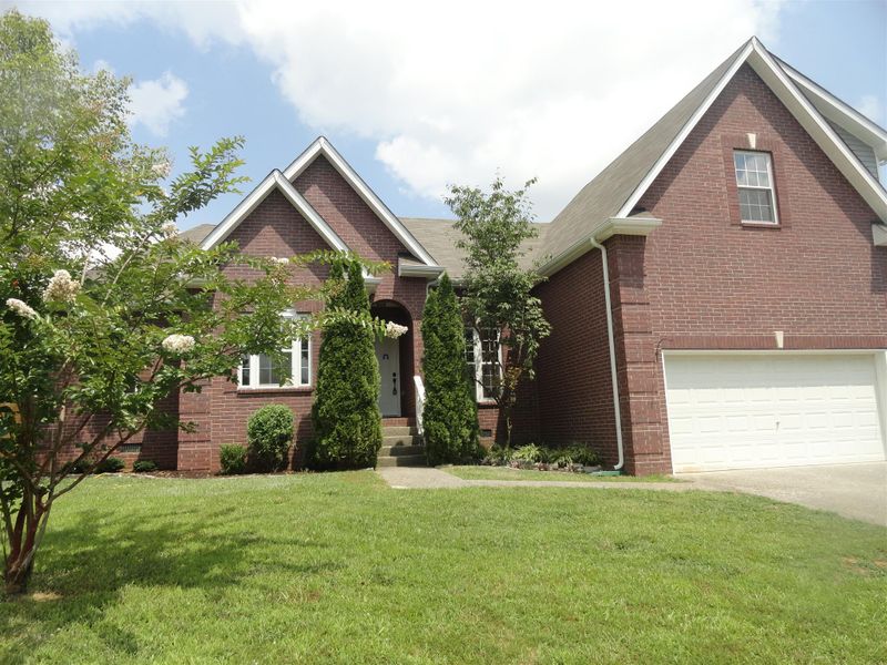 113 E Winterberry Trl, White House, TN 37188