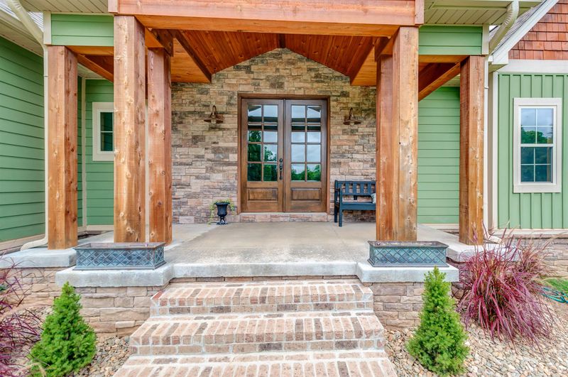 1524 Center Star Rd, Columbia, TN 38401