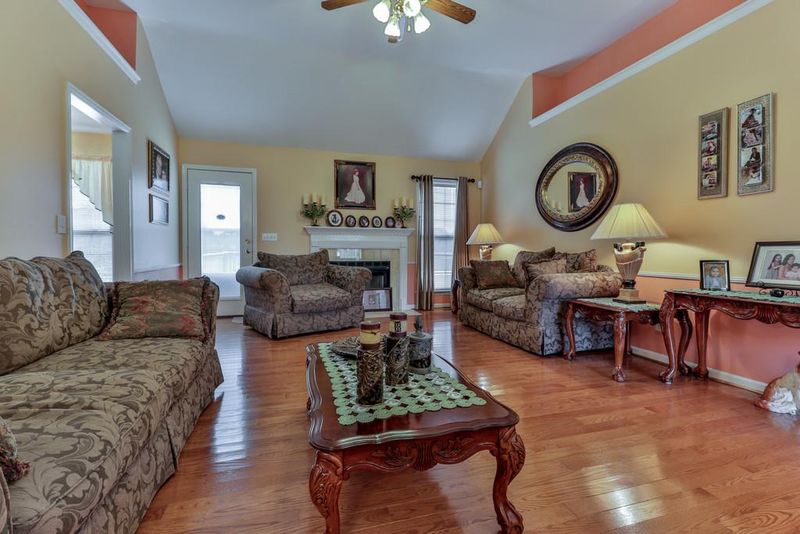 681 Baker Rd, Columbia, TN 38401