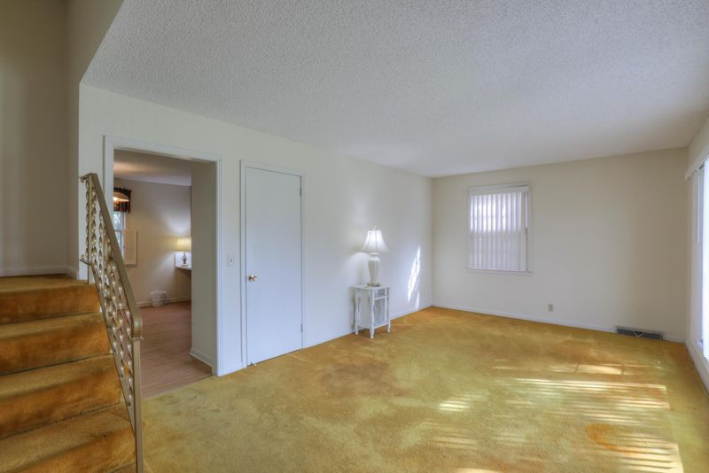 259 Sailboat Dr, Nashville, TN 37217