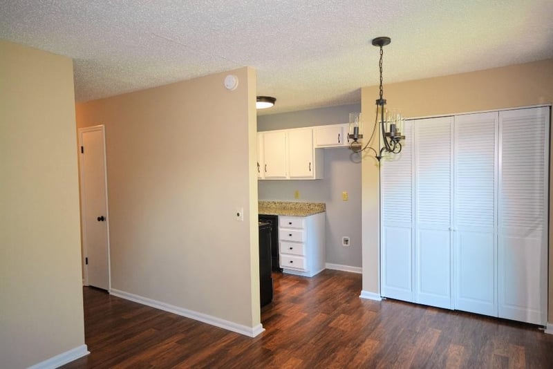 713 Apple Ct, Nashville, TN 37211