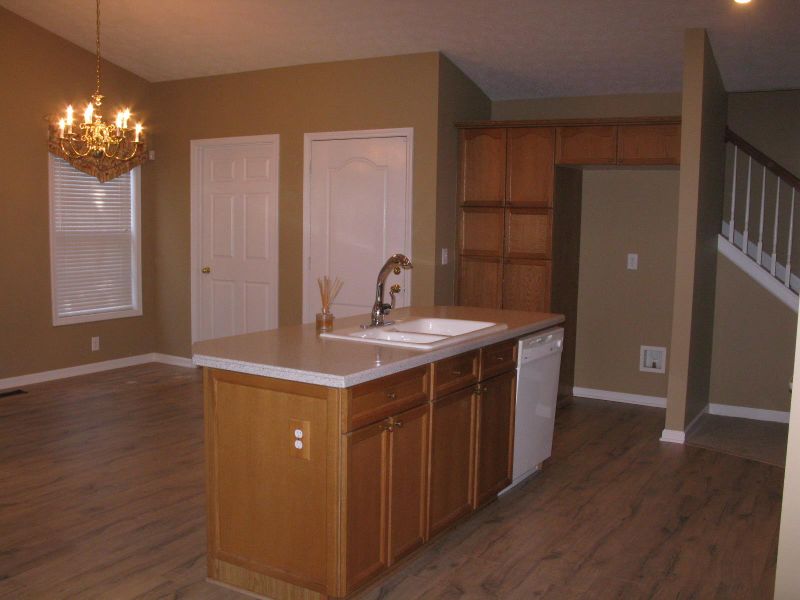404 Landons Cir, White House, TN 37188